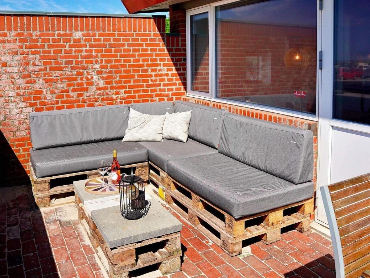 5 Person Holiday Home In Henne 亨讷斯特兰德 外观 照片