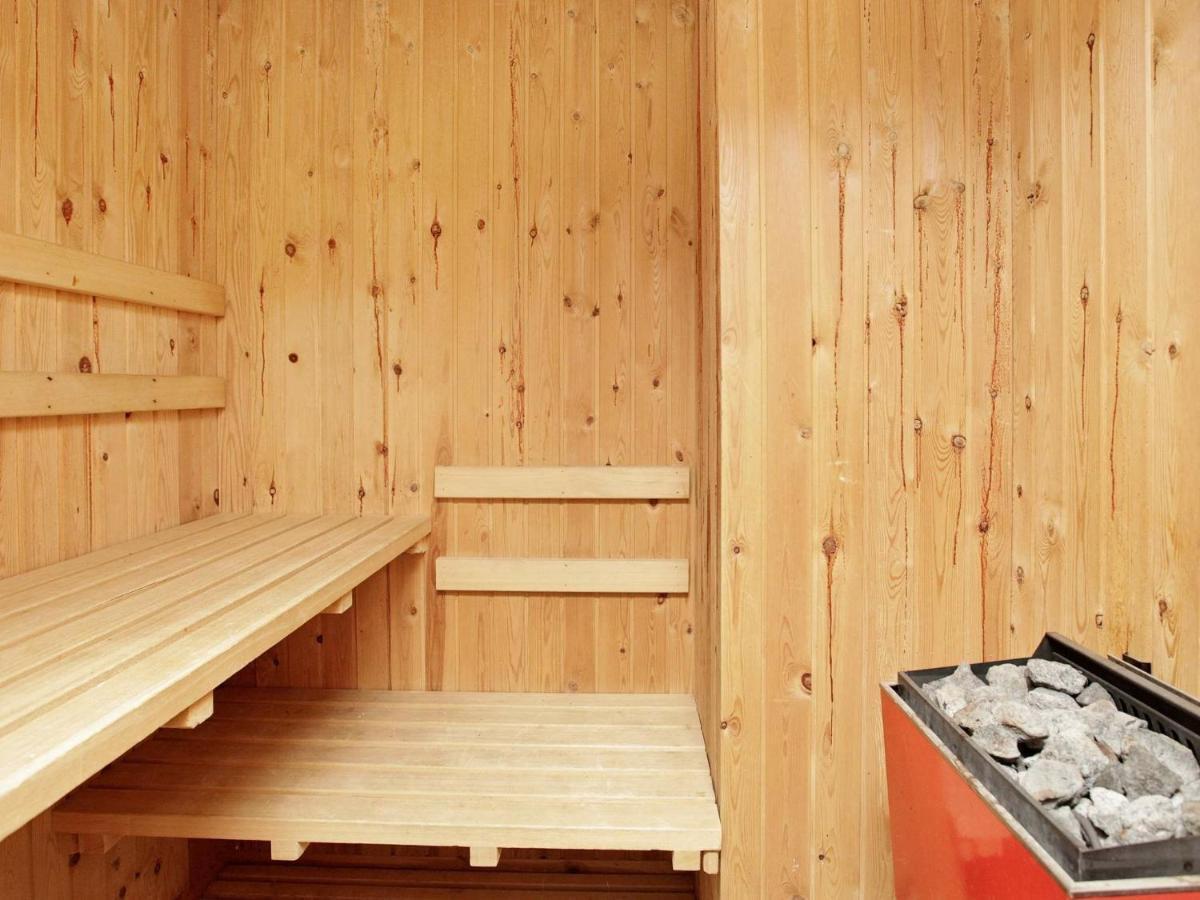 5 Person Holiday Home In Henne 亨讷斯特兰德 外观 照片